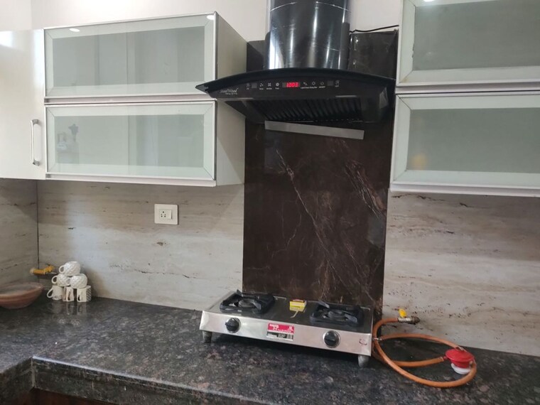 Kitchen, vip road 3 Bedroom 1350 Sq.Ft. Apartment In Vip Road Zirakpur 10122201