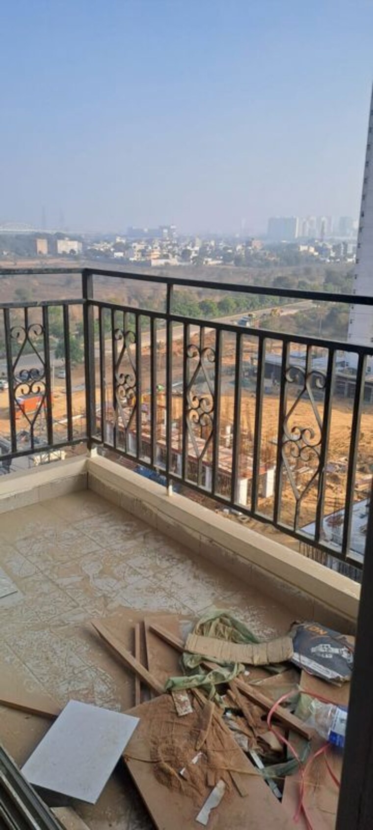 Balcony, signature-global-proxima-phase-2 2 Bedroom 598 Sq.Ft. Apartment In Sector 89 Gurgaon 10122228