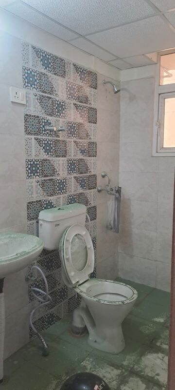 Bathroom in 2 BHK Apartment at Signature Global Proxima Phase 2, Sector 89 – for Rent