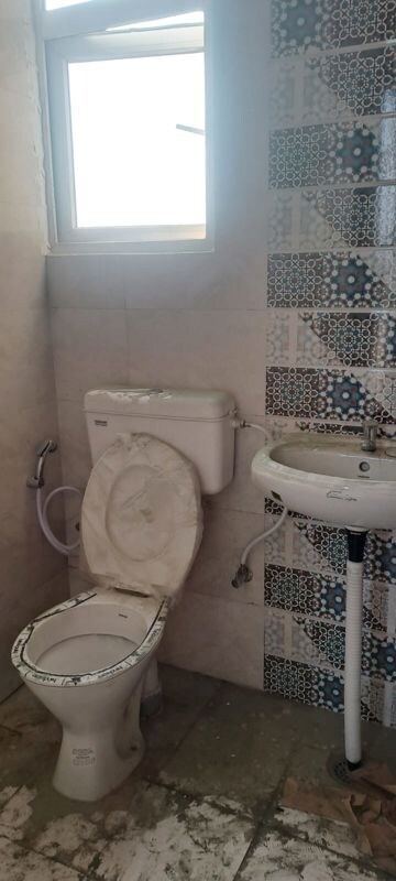 Bathroom in 2 BHK Apartment at Signature Global Proxima Phase 2, Sector 89 – for Rent