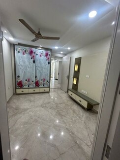 2 BHK Builder Floor For Sale in Tilak Nagar