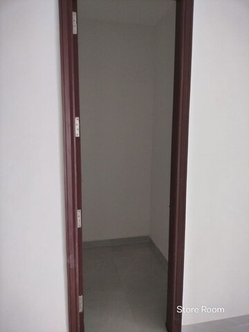 Furnished Amenities in 3 BHK Apartment at Patiala Road – for Rent