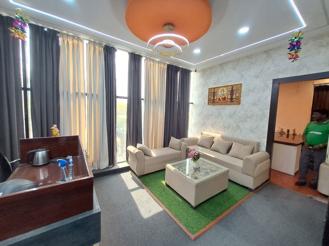 Office Space For Rent in Sector 63