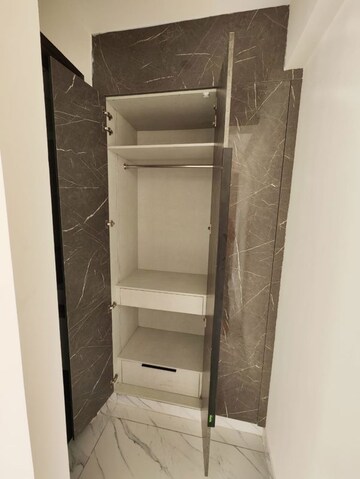 Bathroom in 3 BHK Apartment at Patiala Road – for Rent