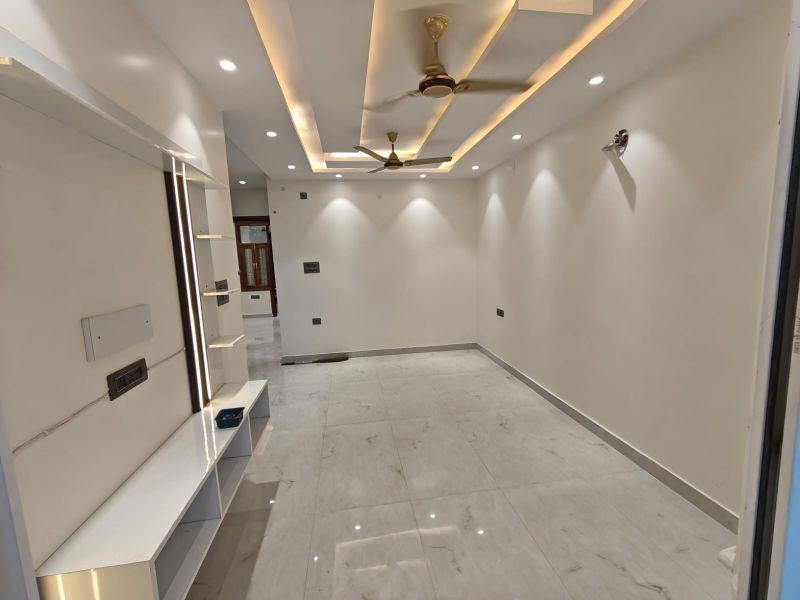 3 BHK Builder Floor For Sale in Janakpuri