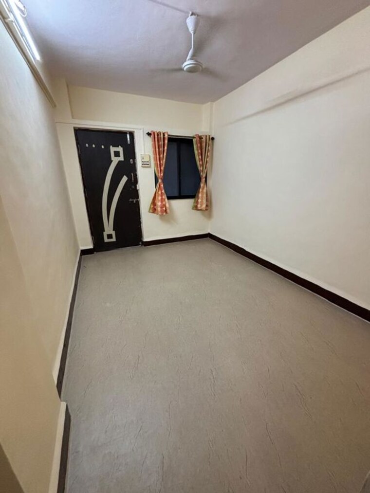 Room, dombivli east 1 RK 400 Sq.Ft. Apartment In Dombivli East Thane 10122300