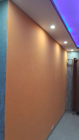 Room in 4 BHK Builder Floor at Sector 85 – for Rent