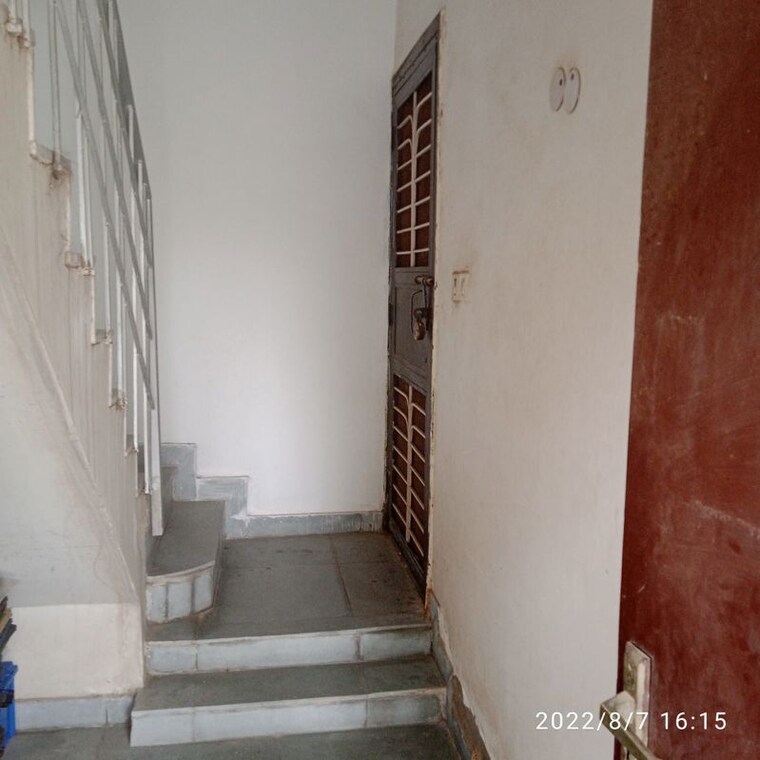 undefined, sector 75 3 Bedroom 2200 Sq.Ft. Apartment In Sector 75 Faridabad 10122334