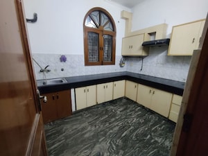 Kitchen in 2 BHK Builder Floor at Sector 34 – for Rent