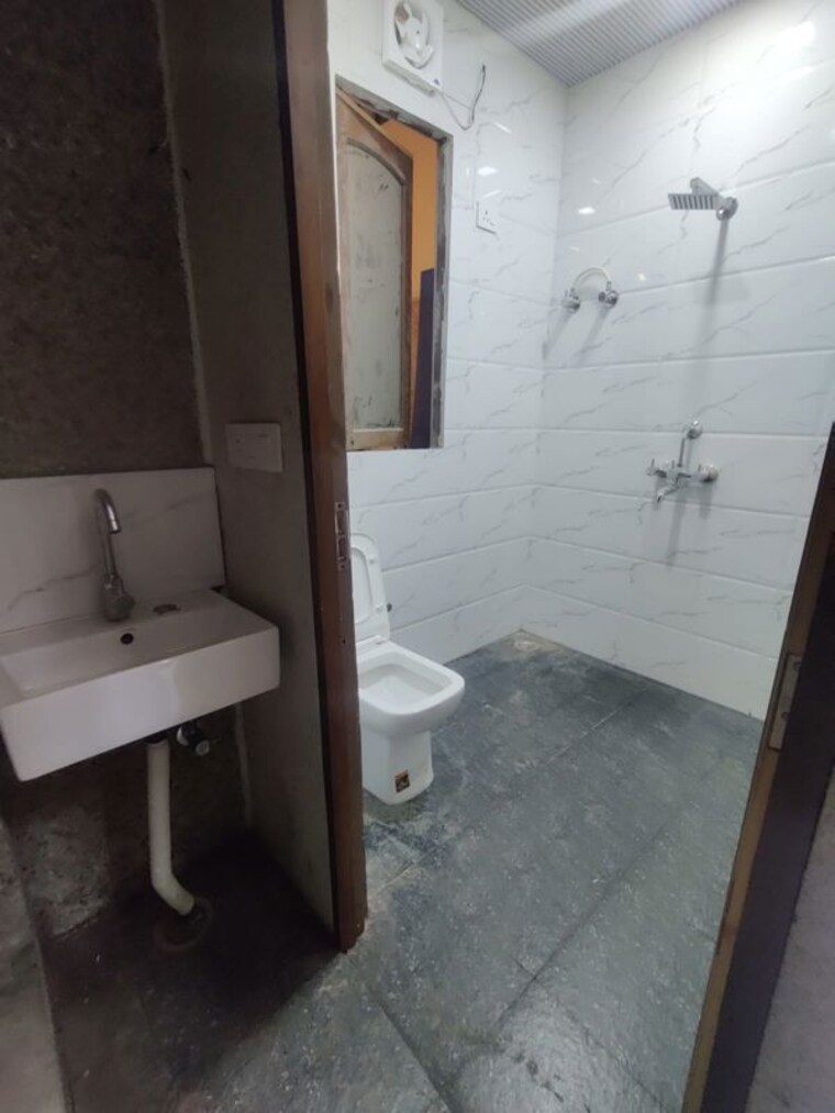 Kitchen, sector 34 2 Bedroom 1500 Sq.Ft. Builder Floor In Sector 34 Noida 10122363