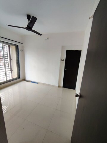 Room in 1 BHK Apartment at Chandralok CHS Kanjurmarg, Kanjurmarg East – for Rent