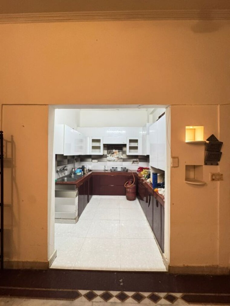 Kitchen, sector 23a 3 Bedroom 360 Sq.Yd. Builder Floor In Sector 23a Gurgaon 10122410