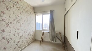 Room in 2 BHK Apartment at Signature Orchard Avenue 2, Sector 93 – for Rent