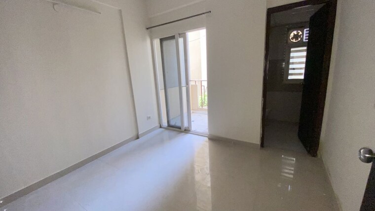 Room, signature-global-orchard-avenue 2 Bedroom 635 Sq.Ft. Apartment In Sector 93 Gurgaon 10122436