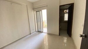 Room in 2 BHK Apartment at Signature Global Orchard Avenue, Sector 93 – for Rent
