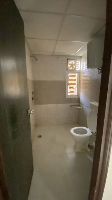 Bathroom in 2 BHK Apartment at Signature Global Orchard Avenue, Sector 93 – for Rent