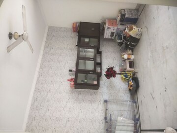 Room in 2 BHK Independent House at Sector 10a – for Rent