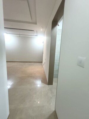 Room in 2 BHK Apartment at 111 Hyde Park, Malad East – for Rent