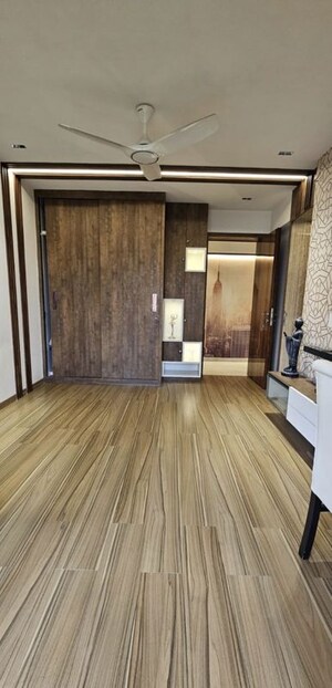 Bedroom in 4 BHK Apartment at Hiranandani Gardens, Powai – for Rent