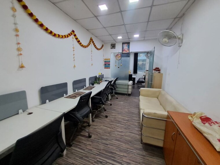 Team Area, sector 63 Commercial Office Space 300 Sq.Ft. In Sector 63 Noida 10122294