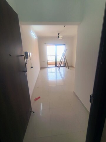 Room in 2 BHK Apartment at Shapoorji Pallonji Joyville Hadapsar Annexe, Hadapsar – for Rent