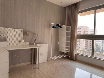 Room in 2 BHK Apartment at Powai – for Rent