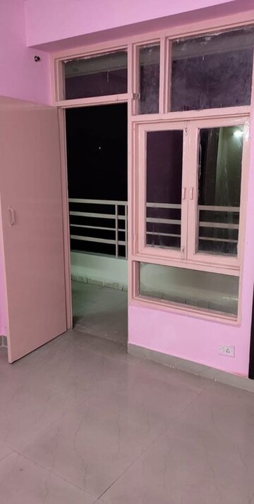 Room in 2 BHK Apartment at Ansal Plaza Chiranjiv Vihar, Chiranjiv Vihar – for Rent