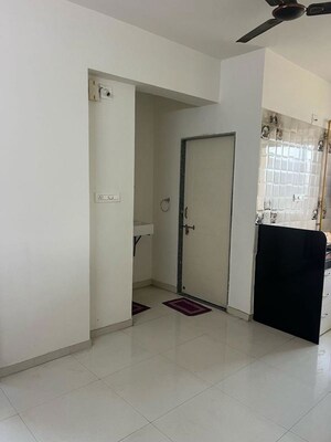 Room in 2 BHK Apartment at Sargasan – for Rent
