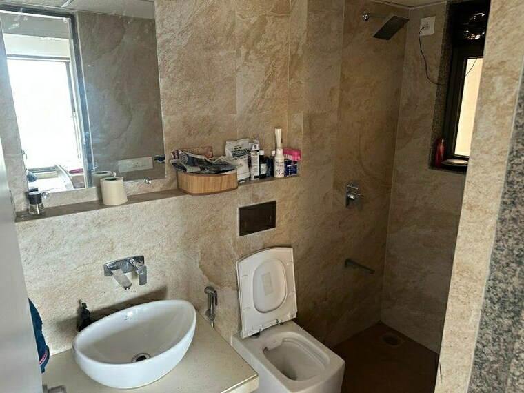 Bathroom, powai 2 Bedroom 1100 Sq.Ft. Apartment In Powai Mumbai 10122610