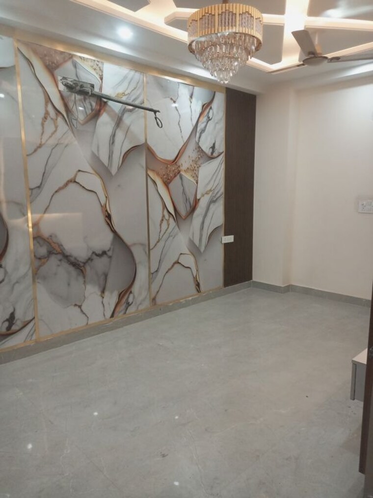 Room, sector 73 1 Bedroom 550 Sq.Ft. Builder Floor In Sector 73 Noida 10122635