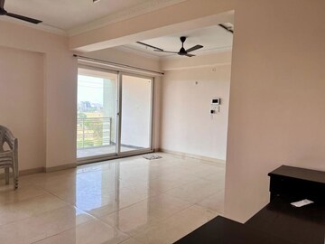 Room in 2 BHK Apartment at Avanti Vihar – for Rent