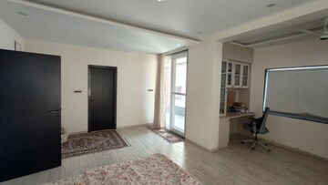 Bedroom in 4 BHK Apartment at Banjara Hills – for Rent