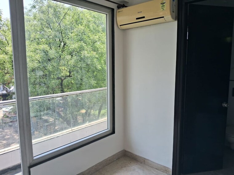 Bedroom, safdarjung enclave 3 Bedroom 1800 Sq.Ft. Builder Floor In Safdarjung Enclave Delhi 10122767