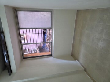 Room in 1.5 BHK Apartment at Somaiya House, Vile Parle East – for Rent