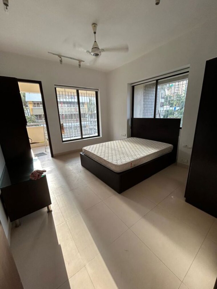 Bedroom, bandra west 2 Bedroom 900 Sq.Ft. Apartment In Bandra West Mumbai 10122925
