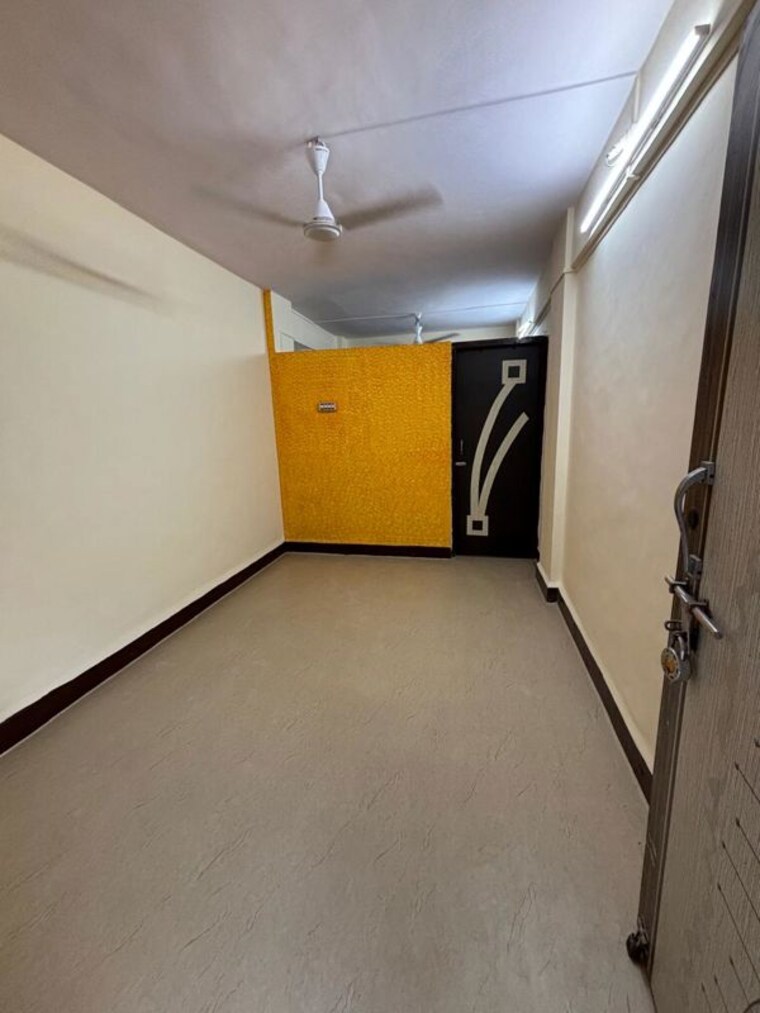Room, dombivli east 1 RK 400 Sq.Ft. Apartment In Dombivli East Thane 10122937