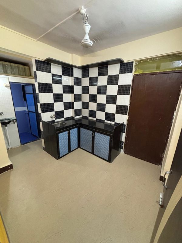 1 Rk+ Extra Room Apartment For Rent in Dombivli East