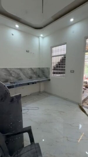 Room in 3 BHK Independent House at Aurangabad Khalsa – for Sale