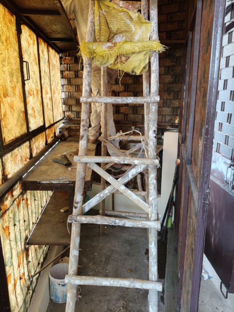 Balcony, bhogal 2 Bedroom 600 Sq.Ft. Builder Floor In Bhogal Delhi 10123019