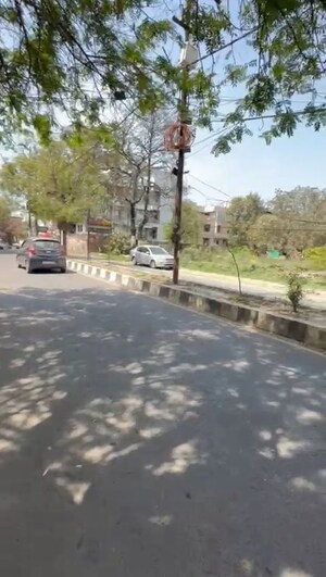  Plot For Sale in South City