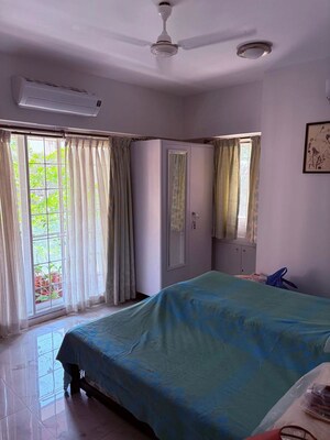 Bedroom in 3 BHK Apartment at Khar West – for Rent