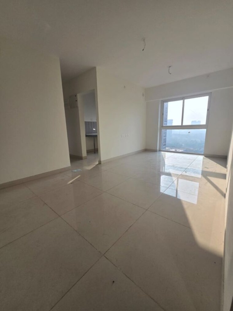 Room, kandivali east 1.5 Bedroom 650 Sq.Ft. Apartment In Kandivali East Mumbai 10123030