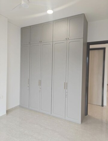 Room in 3 BHK Apartment at Adani Ten BKC, Bandra East – for Rent