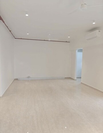 Room in 3 BHK Apartment at Adani Ten BKC, Bandra East – for Rent