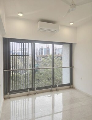 Room in 3 BHK Apartment at Adani Ten BKC, Bandra East – for Rent