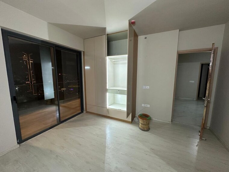 Room, dlf-belvedere-towers 3 Bedroom 2054 Sq.Ft. Apartment In Sector 24 Gurgaon 10123023