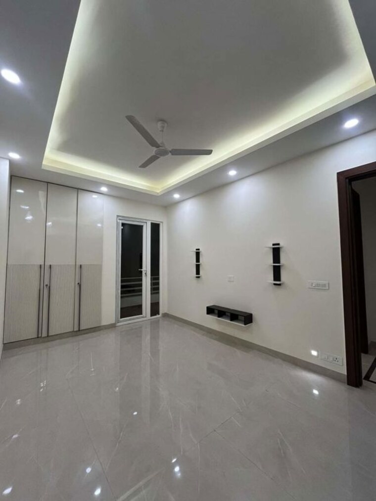 Room, sector 45 3 Bedroom 1800 Sq.Ft. Builder Floor In Sector 45 Gurgaon 10123067