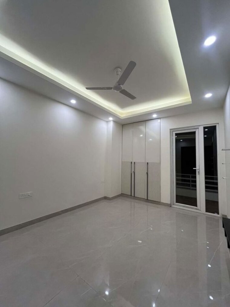 Room, sector 45 3 Bedroom 1800 Sq.Ft. Builder Floor In Sector 45 Gurgaon 10123067