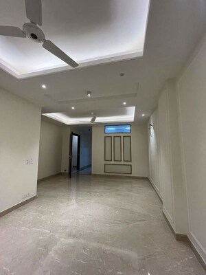 3 BHK Builder Floor For Rent in Sector 45