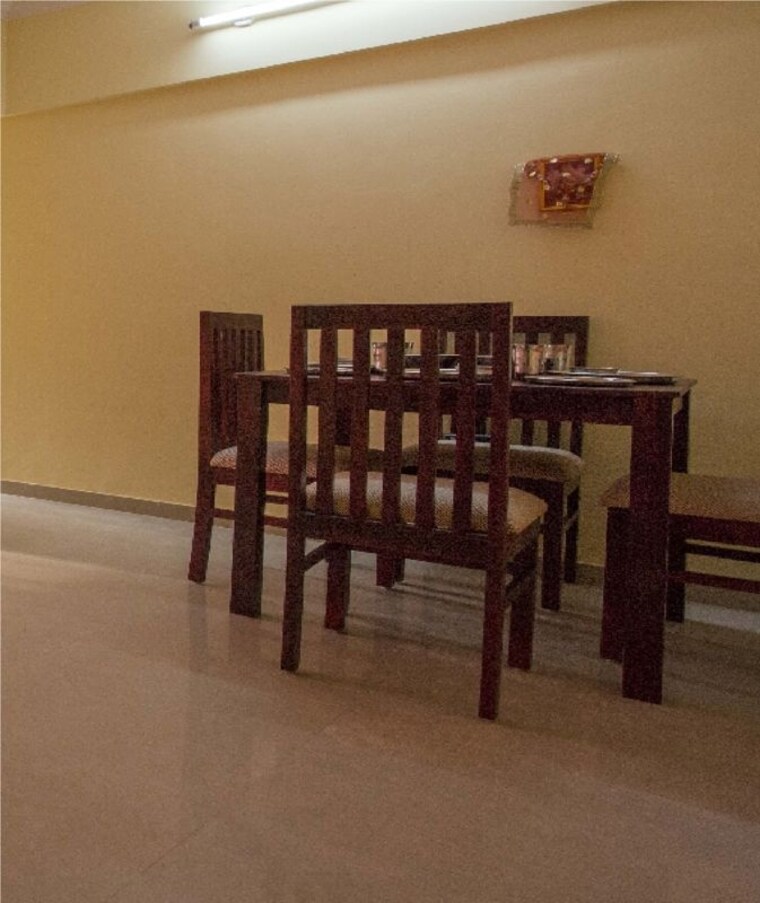 Room, malad west Pg For Boys In Malad West 10123072
